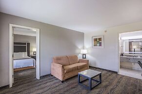 Quality Inn & Suites Conference Center