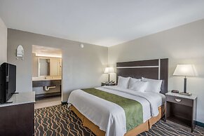 Quality Inn & Suites Conference Center