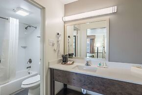 Quality Inn & Suites Conference Center