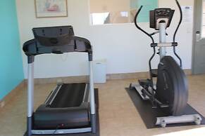 Howard Johnson by Wyndham Holbrook