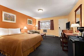 Travelodge by Wyndham Quesnel