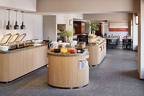 RIHGA Royal Hotel Osaka, Vignette Collection by IHG