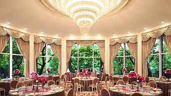 RIHGA Royal Hotel Osaka, Vignette Collection by IHG