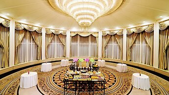 RIHGA Royal Hotel Osaka, Vignette Collection by IHG