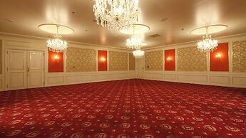 RIHGA Royal Hotel Osaka, Vignette Collection by IHG