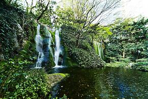 RIHGA Royal Hotel Osaka, Vignette Collection by IHG