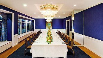 RIHGA Royal Hotel Osaka, Vignette Collection by IHG