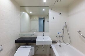 RIHGA Royal Hotel Osaka, Vignette Collection by IHG