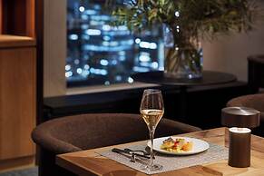 RIHGA Royal Hotel Osaka, Vignette Collection by IHG