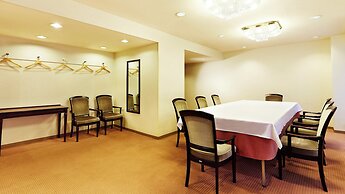 RIHGA Royal Hotel Osaka, Vignette Collection by IHG