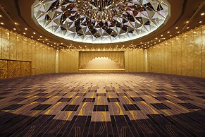 RIHGA Royal Hotel Osaka, Vignette Collection by IHG