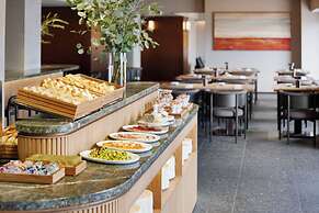 RIHGA Royal Hotel Osaka, Vignette Collection by IHG