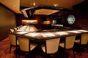 RIHGA Royal Hotel Osaka, Vignette Collection by IHG