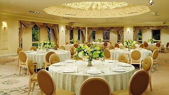 RIHGA Royal Hotel Osaka, Vignette Collection by IHG