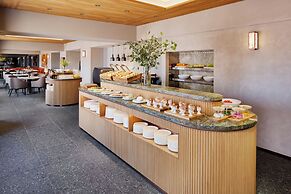 RIHGA Royal Hotel Osaka, Vignette Collection by IHG