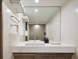 RIHGA Royal Hotel Osaka, Vignette Collection by IHG