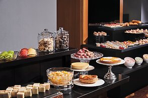 RIHGA Royal Hotel Osaka, Vignette Collection by IHG