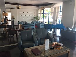 La Palm Royal Beach Hotel
