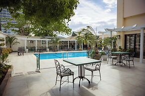 The Courtleigh Hotel and Suites