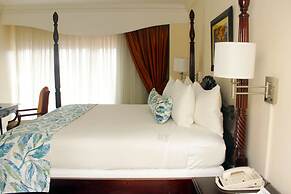 The Courtleigh Hotel and Suites