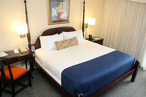 The Courtleigh Hotel and Suites