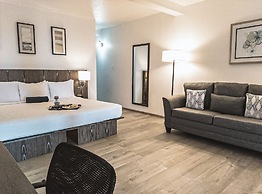 Trade Winds Hotel
