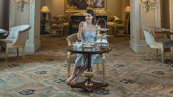 Four Seasons Hotel Cairo at First Residence