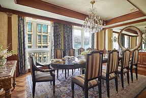 Four Seasons Hotel Cairo at First Residence
