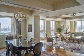 Four Seasons Hotel Cairo at First Residence