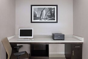 La Quinta Inn & Suites by Wyndham Kennesaw