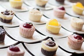 Courtyard Orlando Lake Buena Vista in the Marriott Village