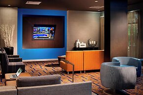 Courtyard Orlando Lake Buena Vista in the Marriott Village