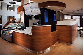 Courtyard Orlando Lake Buena Vista in the Marriott Village