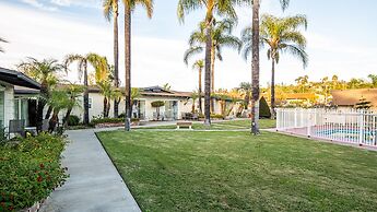 Fallbrook Country Inn