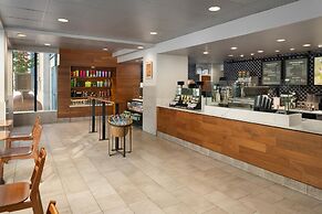 DoubleTree by Hilton Boston - Downtown