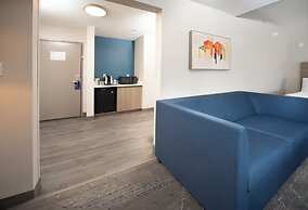 HOLIDAY INN EXPRESS & SUITES INDIANAPOLIS - EAST by IHG