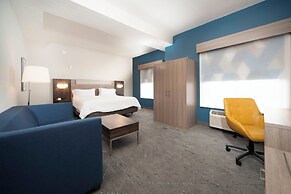 HOLIDAY INN EXPRESS & SUITES INDIANAPOLIS - EAST by IHG