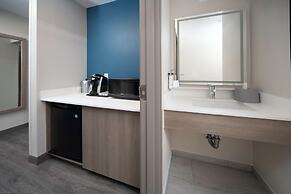 HOLIDAY INN EXPRESS & SUITES INDIANAPOLIS - EAST by IHG