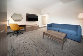 HOLIDAY INN EXPRESS & SUITES INDIANAPOLIS - EAST by IHG