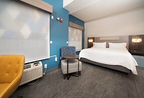 HOLIDAY INN EXPRESS & SUITES INDIANAPOLIS - EAST by IHG