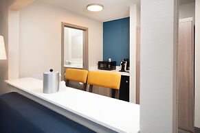 HOLIDAY INN EXPRESS & SUITES INDIANAPOLIS - EAST by IHG