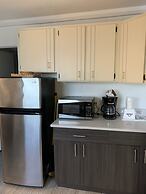 Arya Blu Inn & Suites