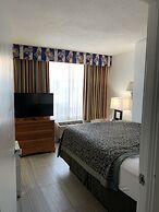 Arya Blu Inn & Suites