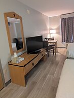 Days Inn & Suites by Wyndham Castle Rock