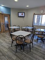 Days Inn & Suites by Wyndham Castle Rock