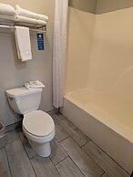 Days Inn & Suites by Wyndham Castle Rock