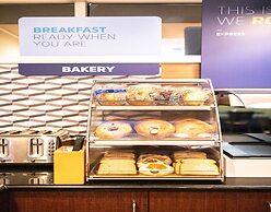 Holiday Inn Express Hotel & Suites Berkeley by IHG