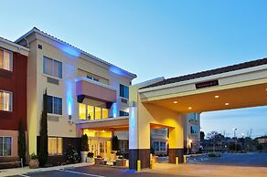 Holiday Inn Express Hotel & Suites Berkeley, an IHG Hotel