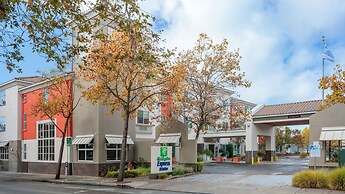 Holiday Inn Express Hotel & Suites Berkeley by IHG