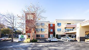 Holiday Inn Express Hotel & Suites Berkeley by IHG